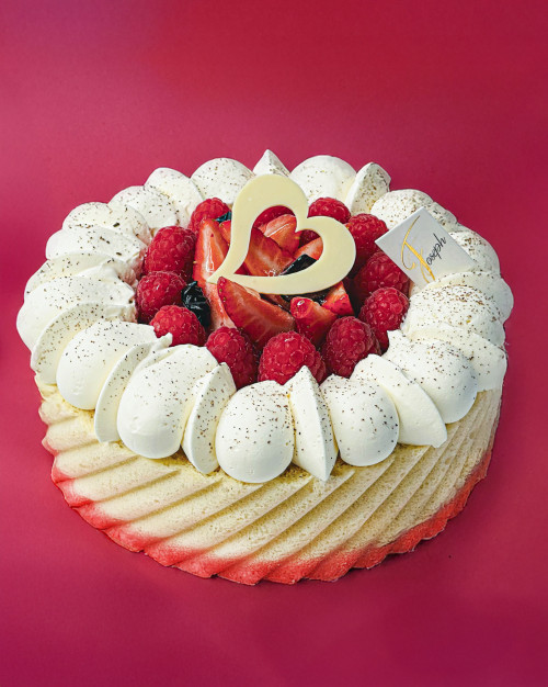CHARLOTTE AUX FRAISES  : Fête des mères (4/6 PERS)